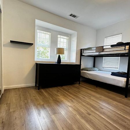 Columbia Downtown Dtla Hostel Λος Άντζελες Εξωτερικό φωτογραφία